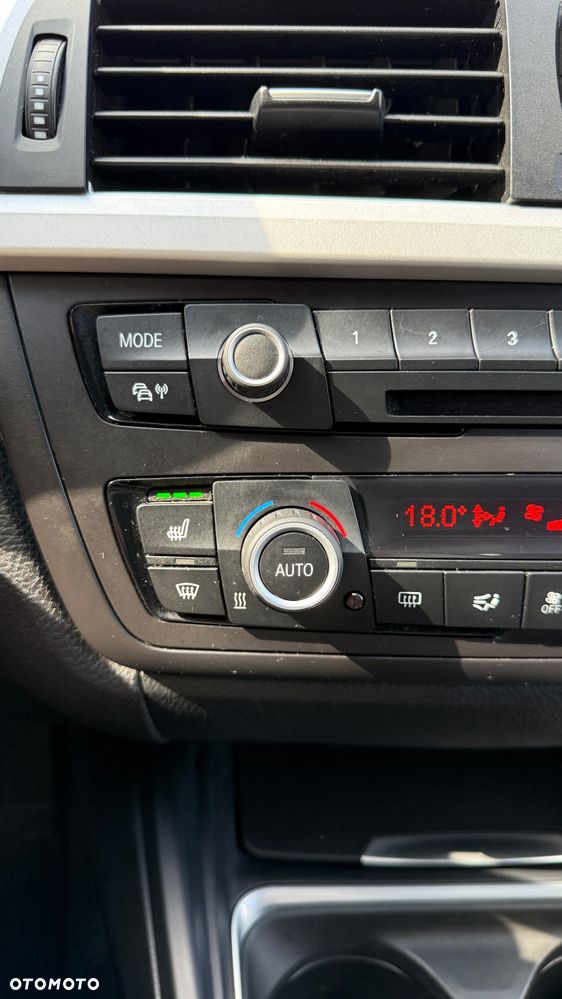 BMW Seria 3 320d - 19