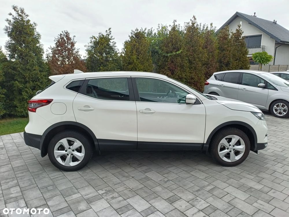 Nissan Qashqai - 12