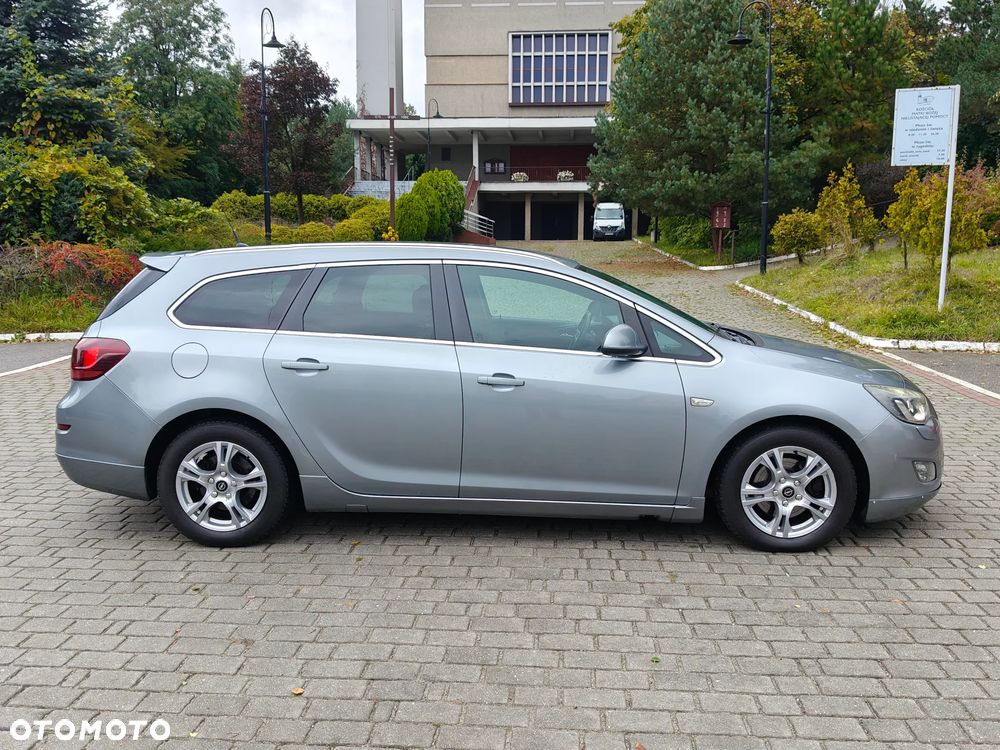Opel Astra 2.0 CDTI DPF Cosmo - 9