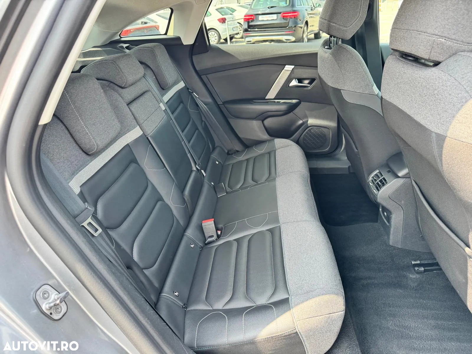 Citroën C4 1.2 PureTech S&S EAT8 Shine - 21