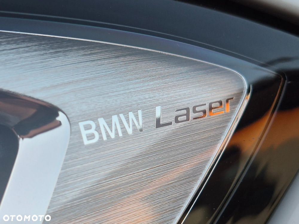 BMW Seria 3 318d MHEV - 33