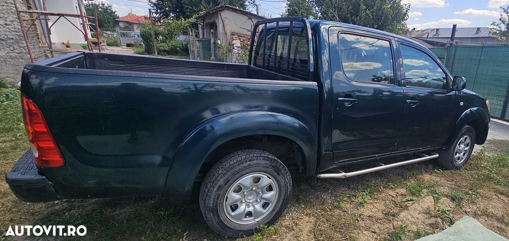Toyota HILUX - 3