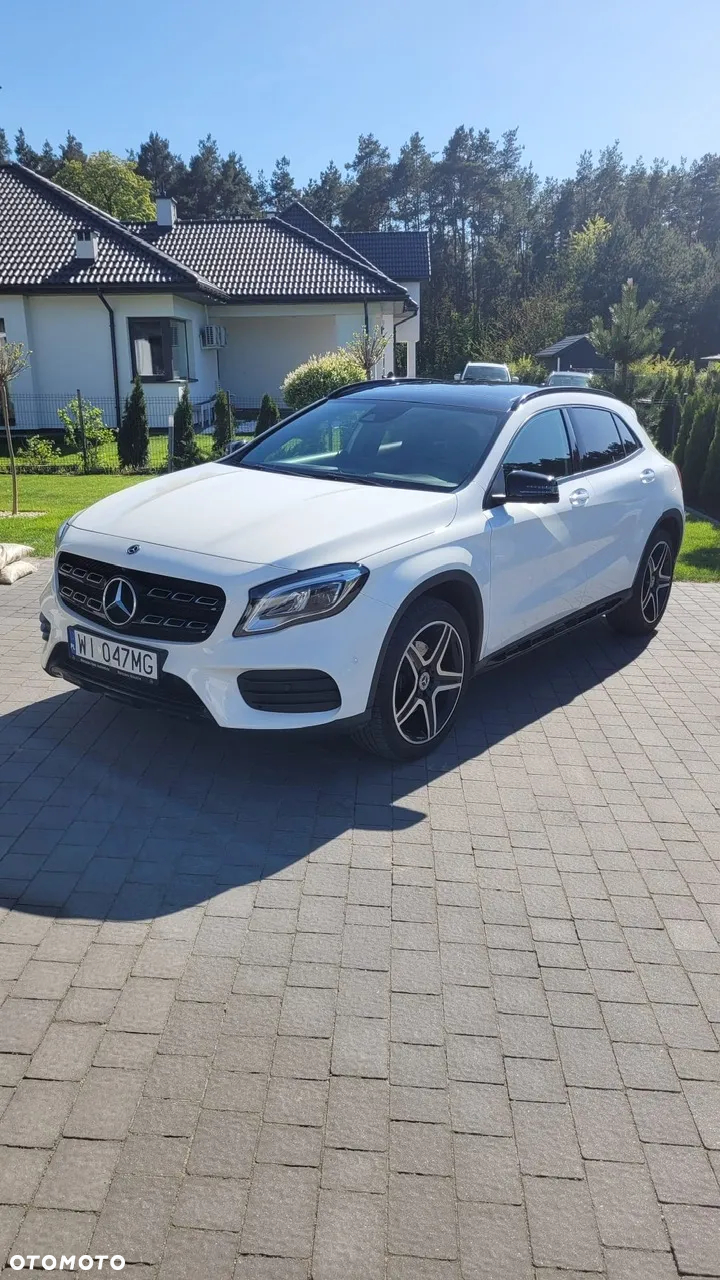 Mercedes-Benz GLA 220 4-Matic AMG Line - 6