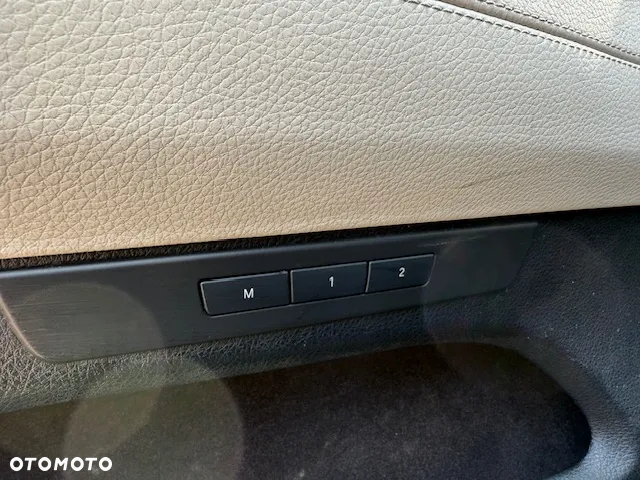 BMW 5GT 530d Gran Turismo - 29