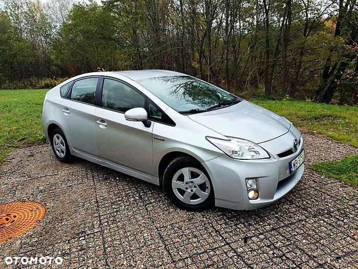 Toyota Prius - 17
