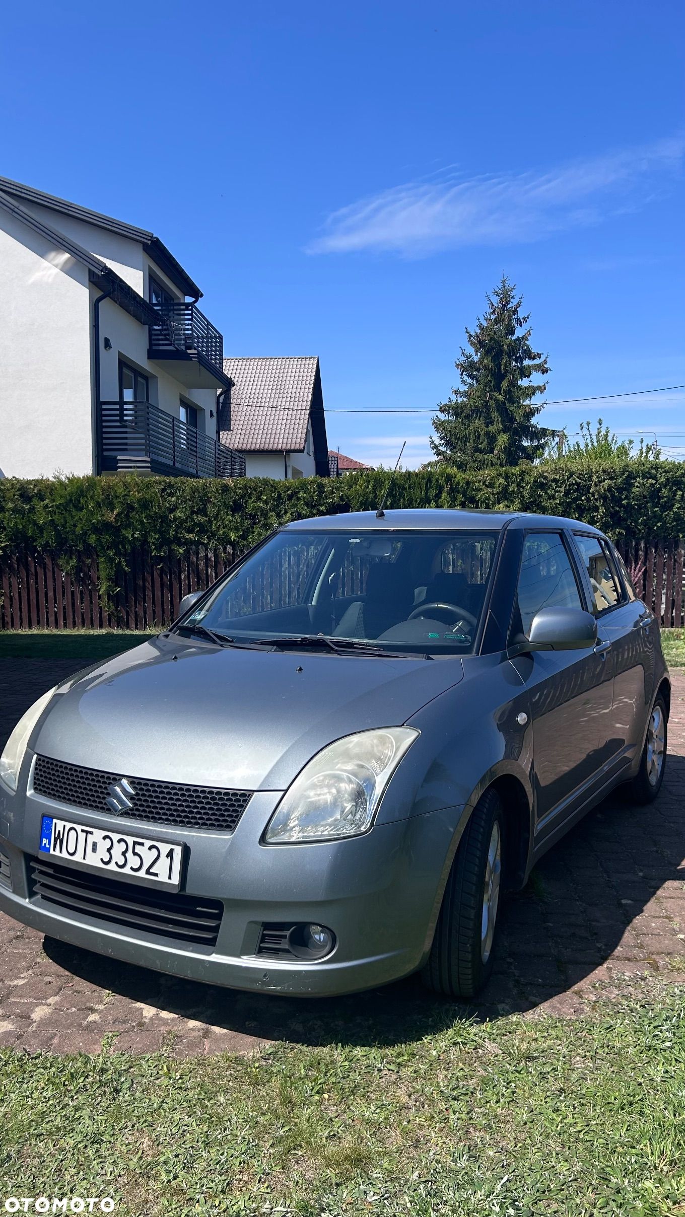 Suzuki Swift - 1