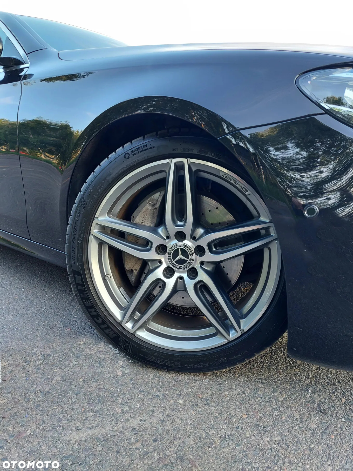 Mercedes-Benz Klasa E 220 d 4-Matic 9G-TRONIC - 37