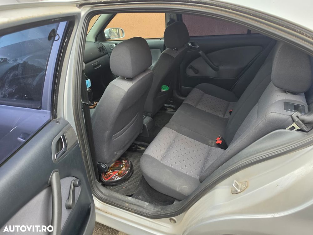 SKODA Octavia 2010 — imagine 8