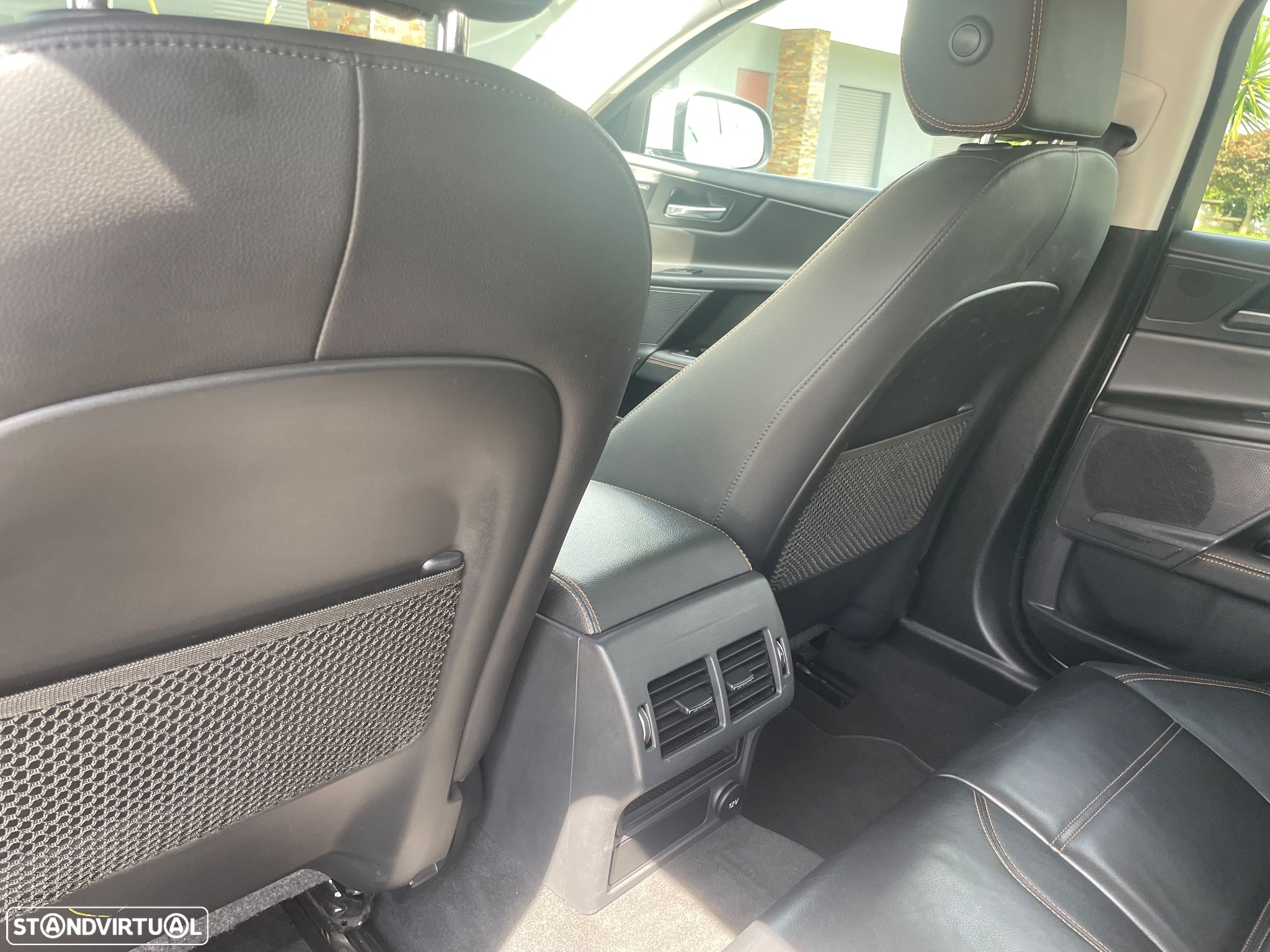 Jaguar XE 2.0 D Prestige Aut. - 9