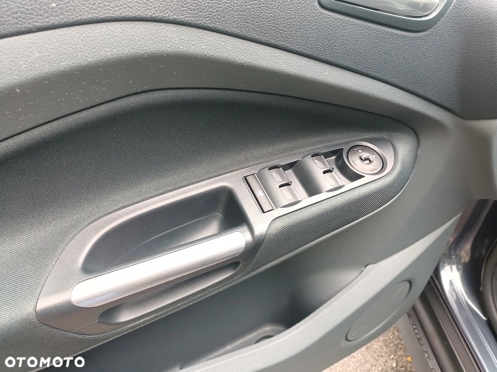 Ford C-MAX 1.6 Ti-VCT Champions Edition - 12