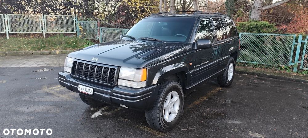 Jeep Grand Cherokee - 1