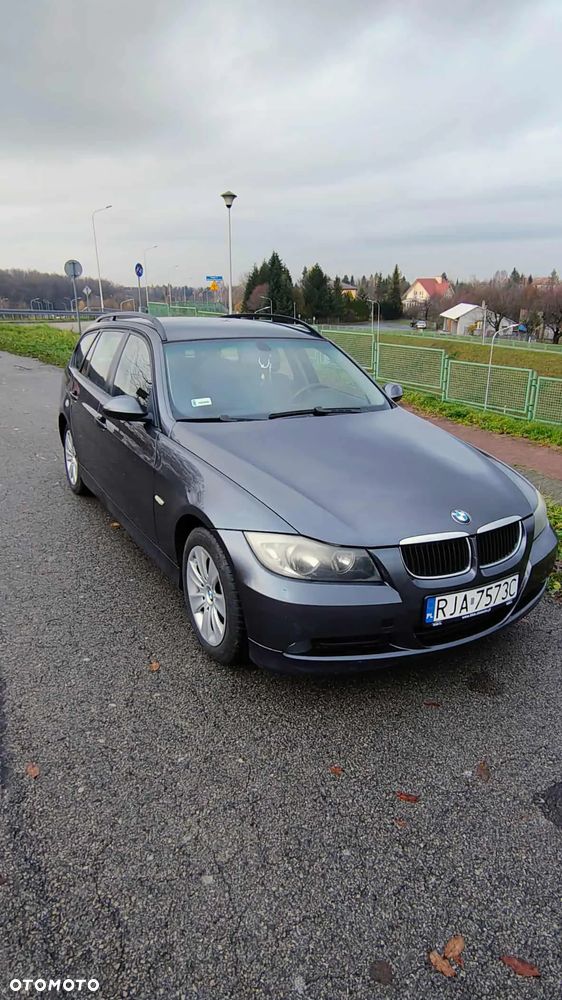 BMW Seria 3 - 1