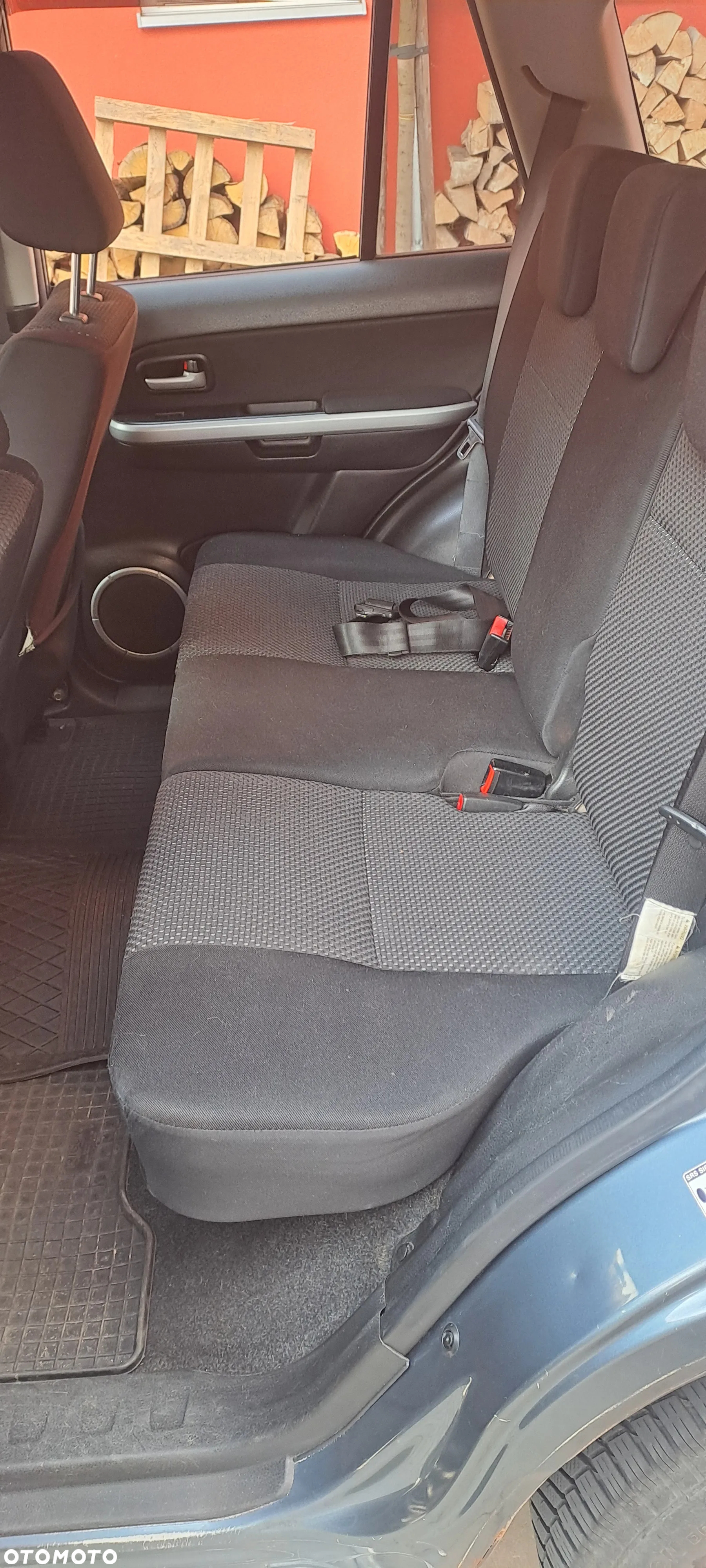 Suzuki Grand Vitara 2.7 V6 - 13
