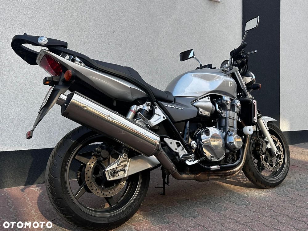 Honda CB - 3
