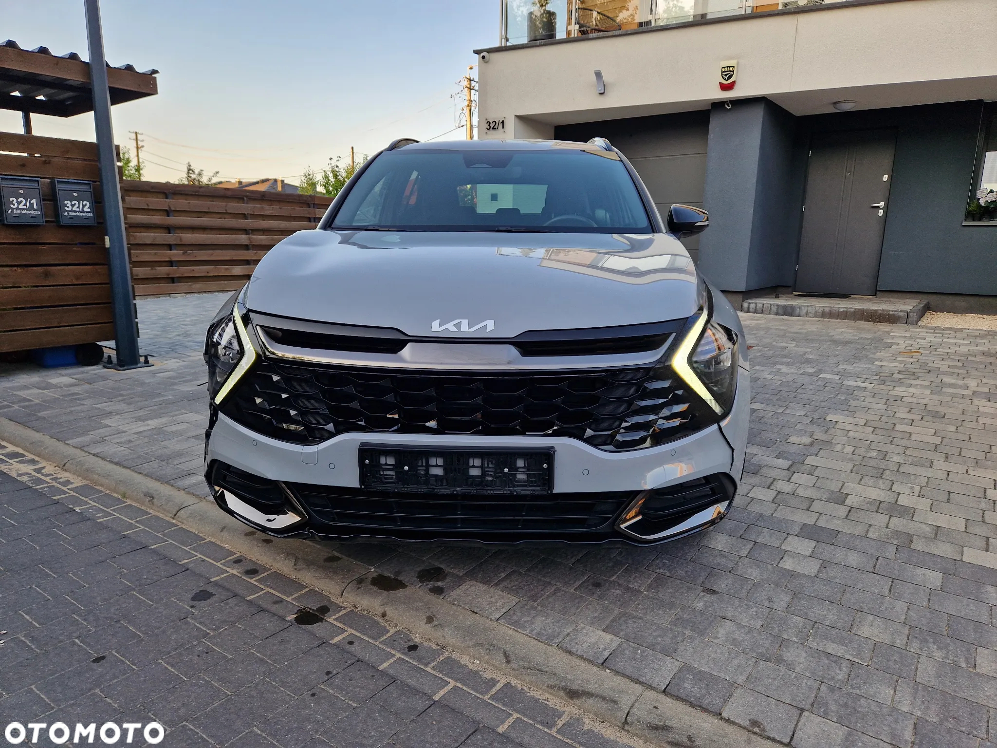 Kia Sportage 1.6 T-GDI HEV Anniversary 2WD - 2