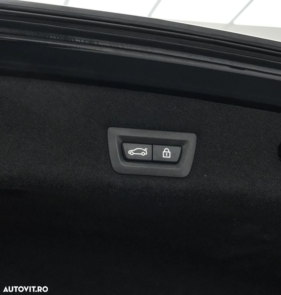 BMW Seria 7 750i xDrive - 35