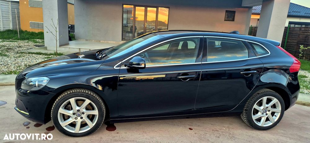 Volvo V40 D4 VEA Momentum - 2
