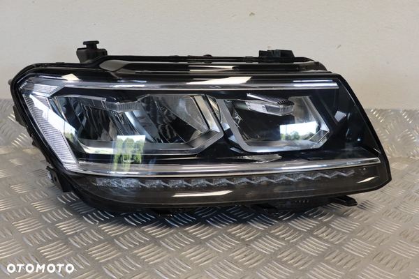 LAMPA PRZÓD PRZEDNIA PRAWA VW TIGUAN FULL LED 5NB941036B 2015-2020