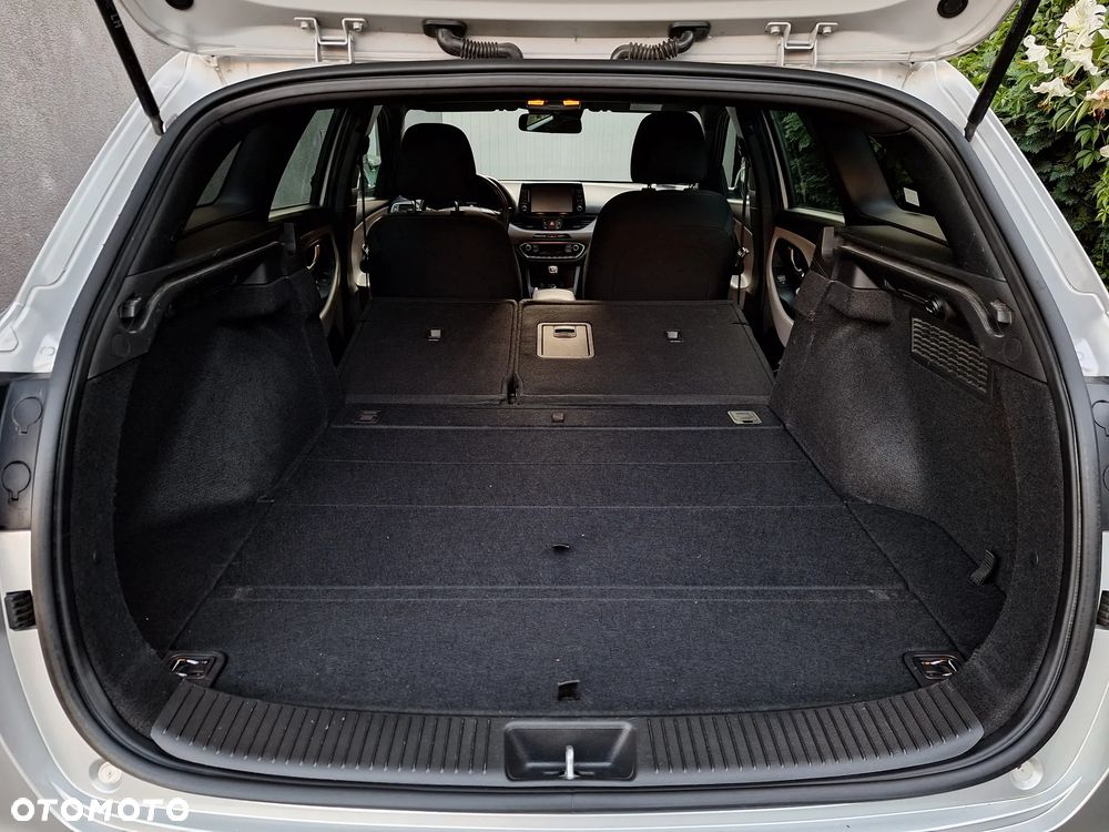 Hyundai i30 1.6 D Comfort - 18