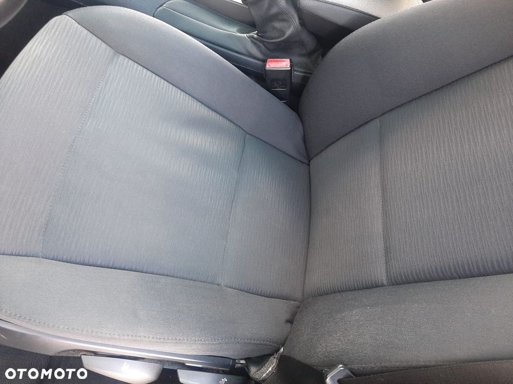 BMW Seria 1 116d EfficientDynamics Edition - 23