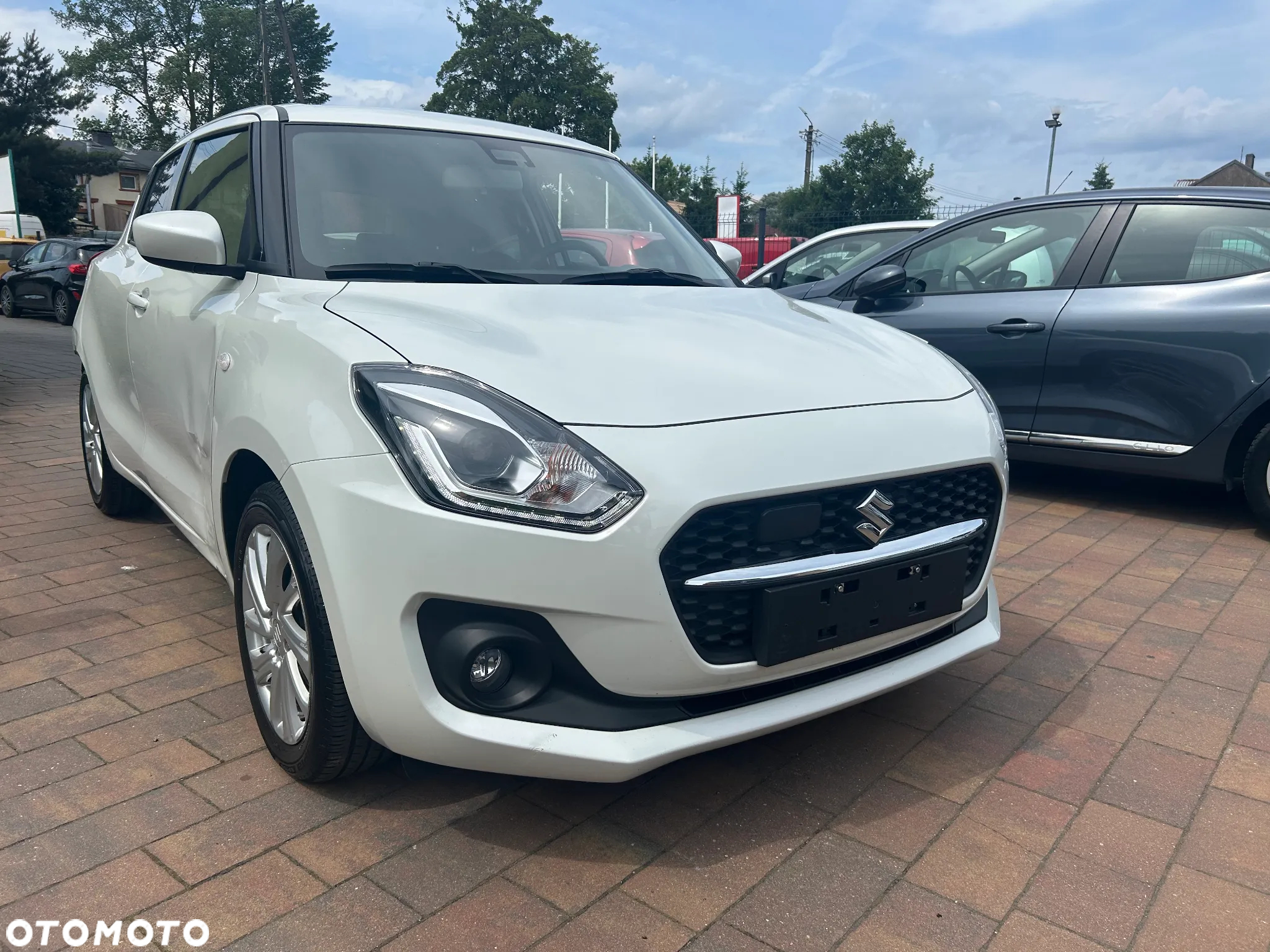 Suzuki Swift 1.2 Dualjet SHVS Premium CVT - 13