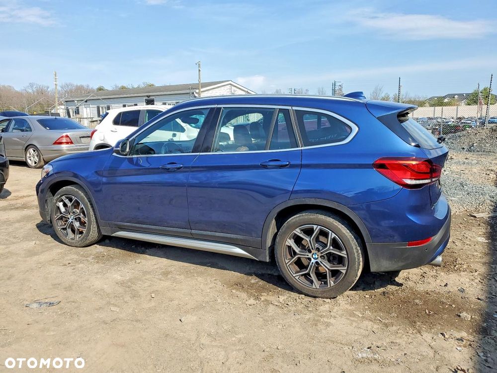 BMW X1 xDrive25i GPF Sport Line - 3