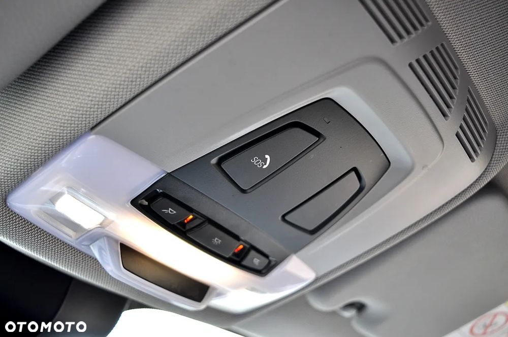 BMW X1 sDrive18d Business Edition - 39