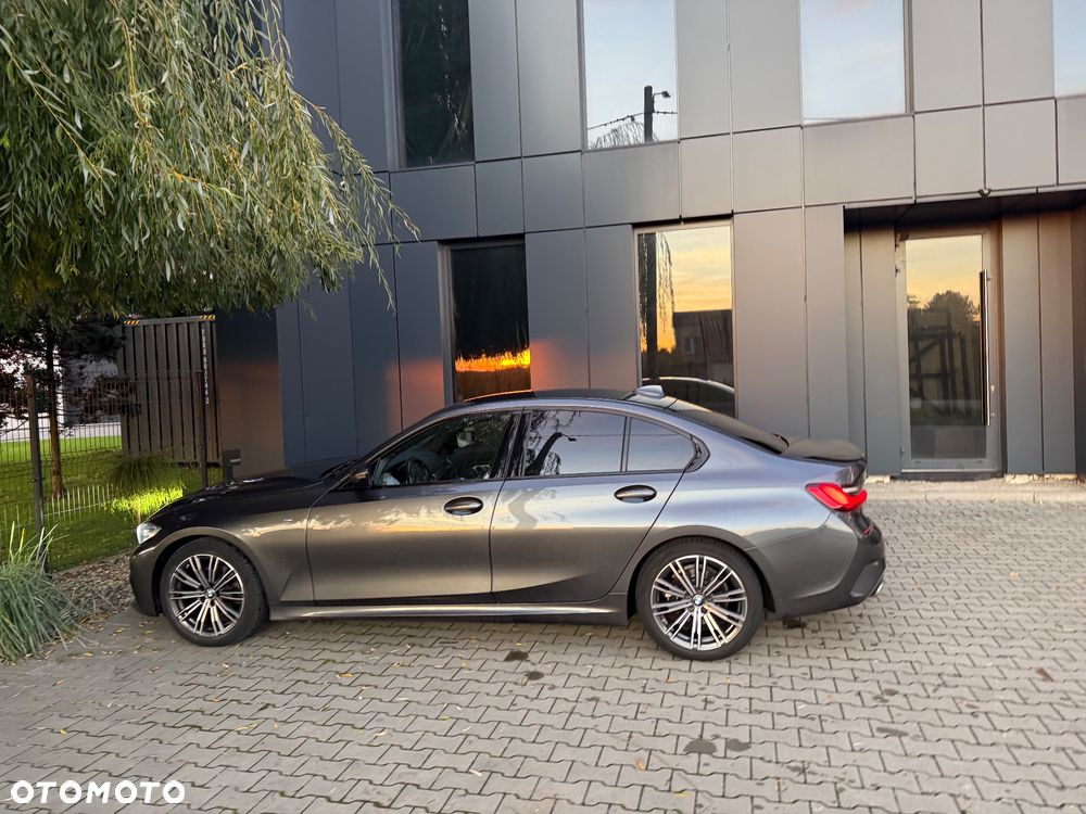 BMW Seria 3 320i M Sport sport - 39