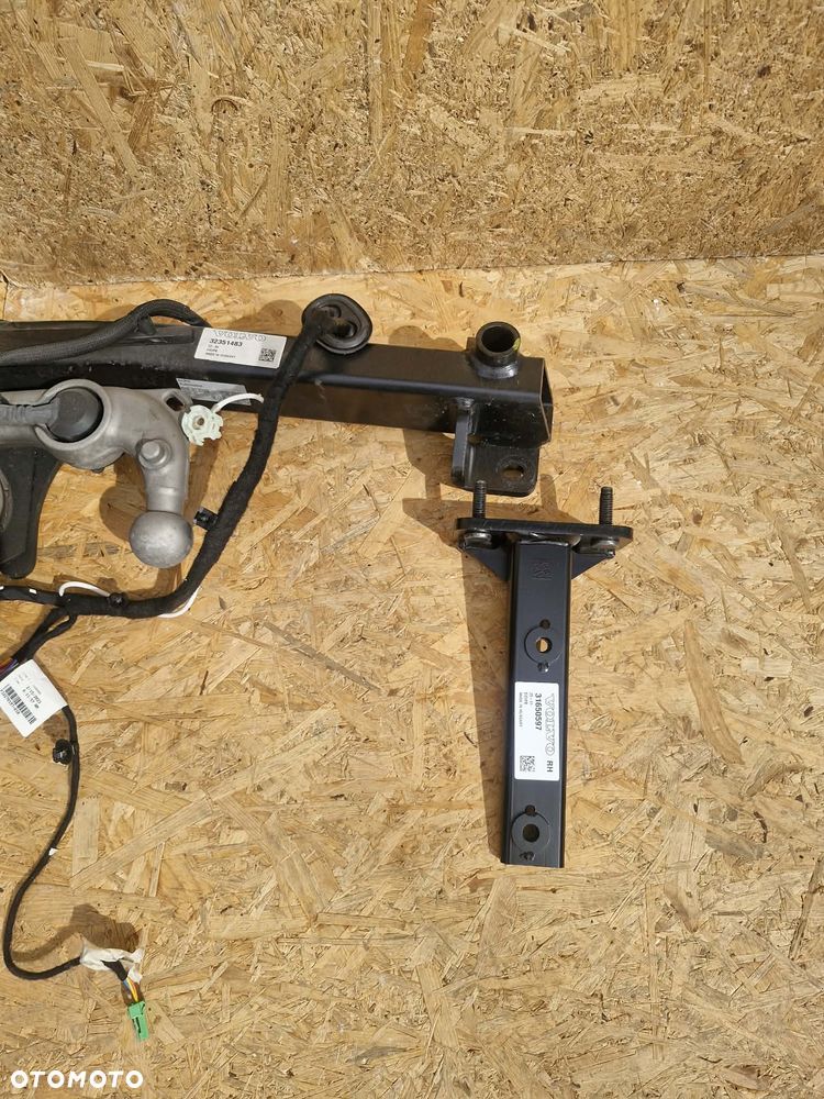 VOLVO XC40 C40 HAK HOLOWNICZY 32351483 - 5