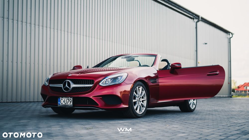 Mercedes-Benz SLC 300 9G-TRONIC - 1