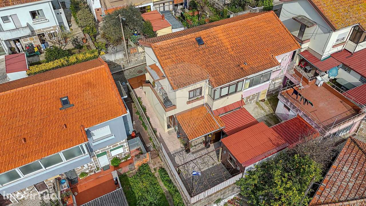 Moradia T2 para venda - Grande imagem: 2/29