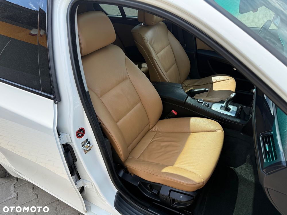 BMW Seria 5 520i Edition Exclusive - 25