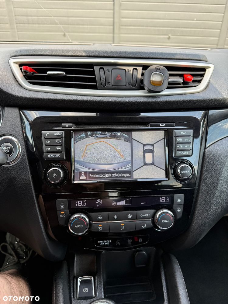 Nissan Qashqai 1.6 DCi Tekna+ - 26