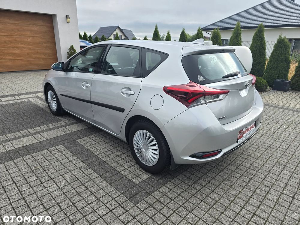 Toyota Auris 1.4 D-4D Active - 2