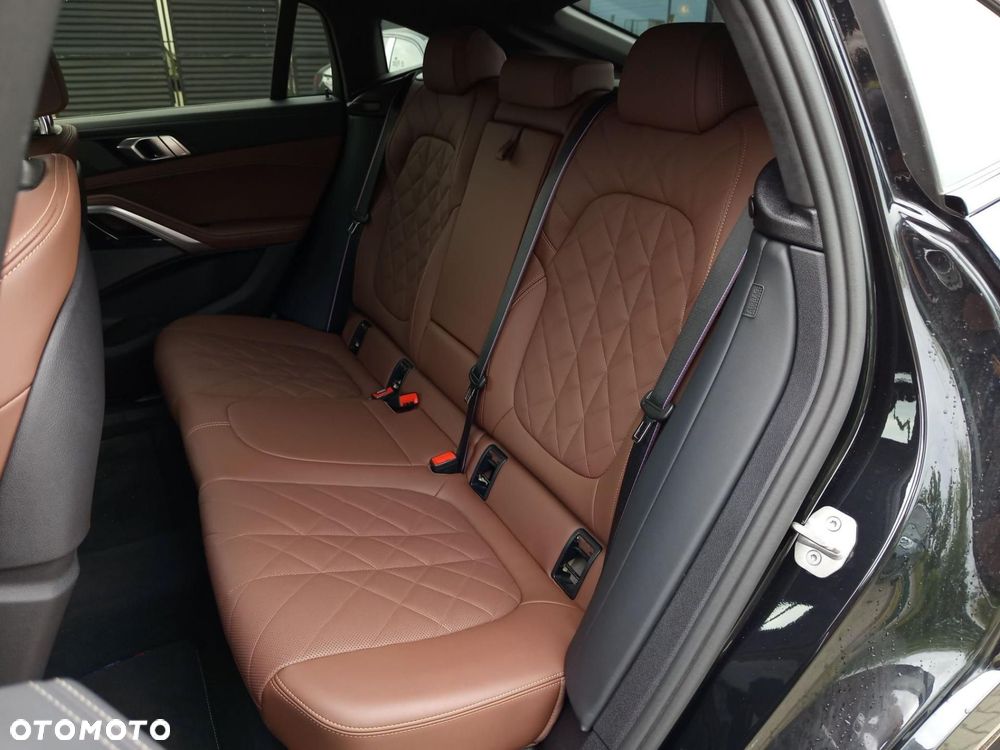 BMW X6 - 22