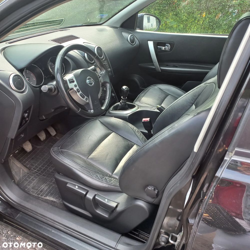 Nissan Qashqai+2 - 3