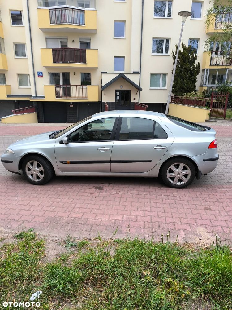 Renault Laguna - 8