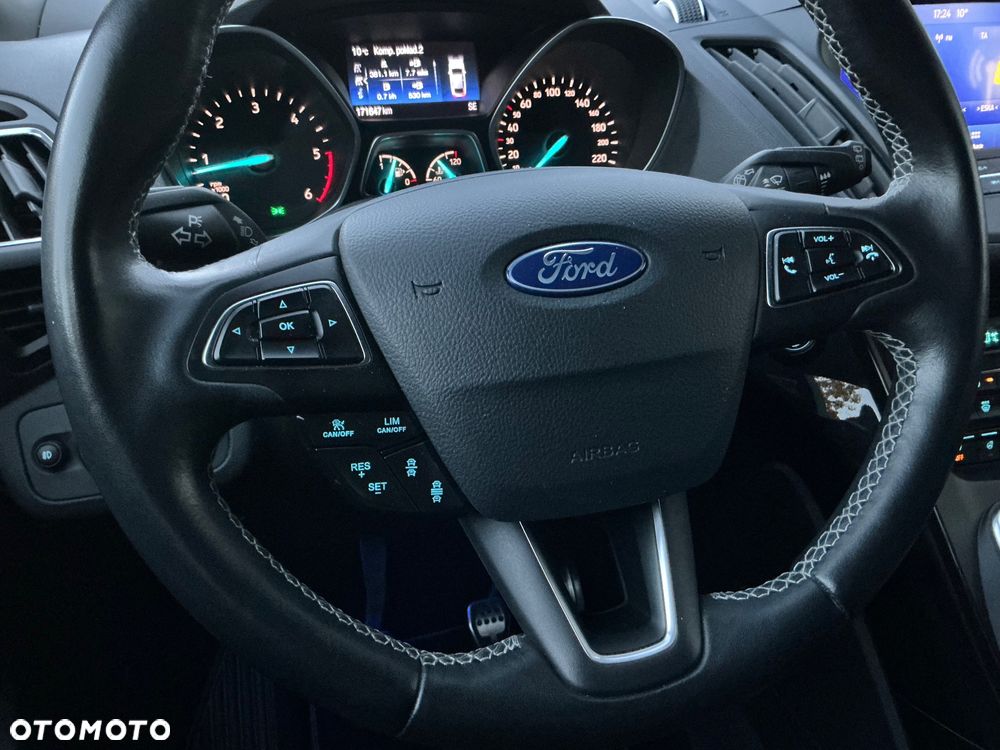 Ford Kuga - 19