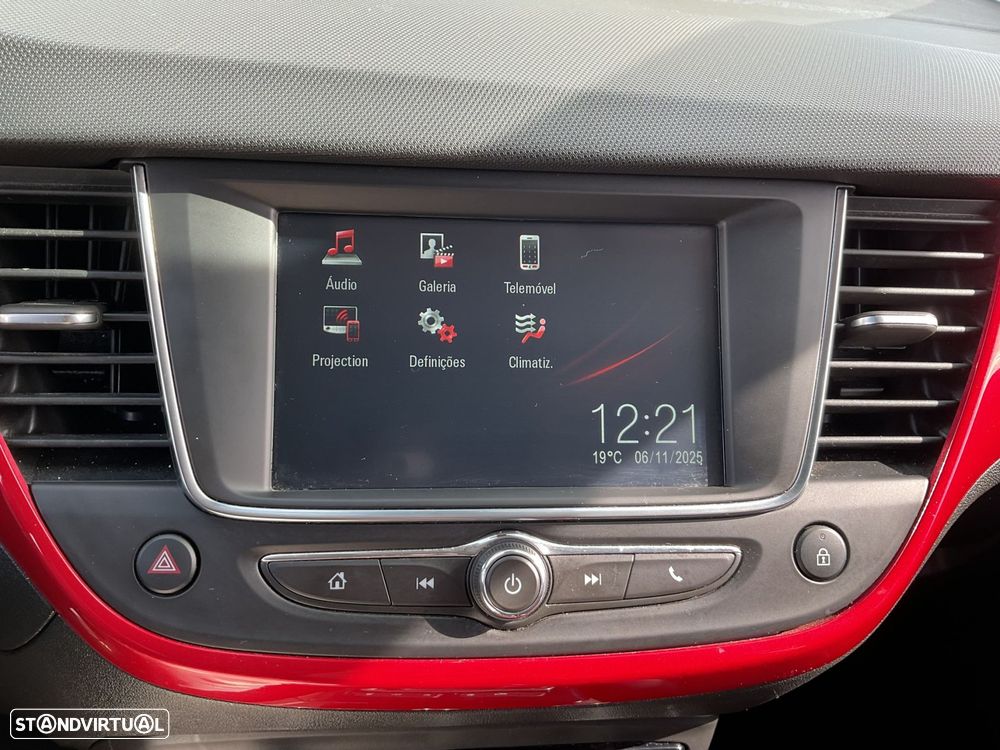 Opel Crossland 1.2 T GS Line - 23