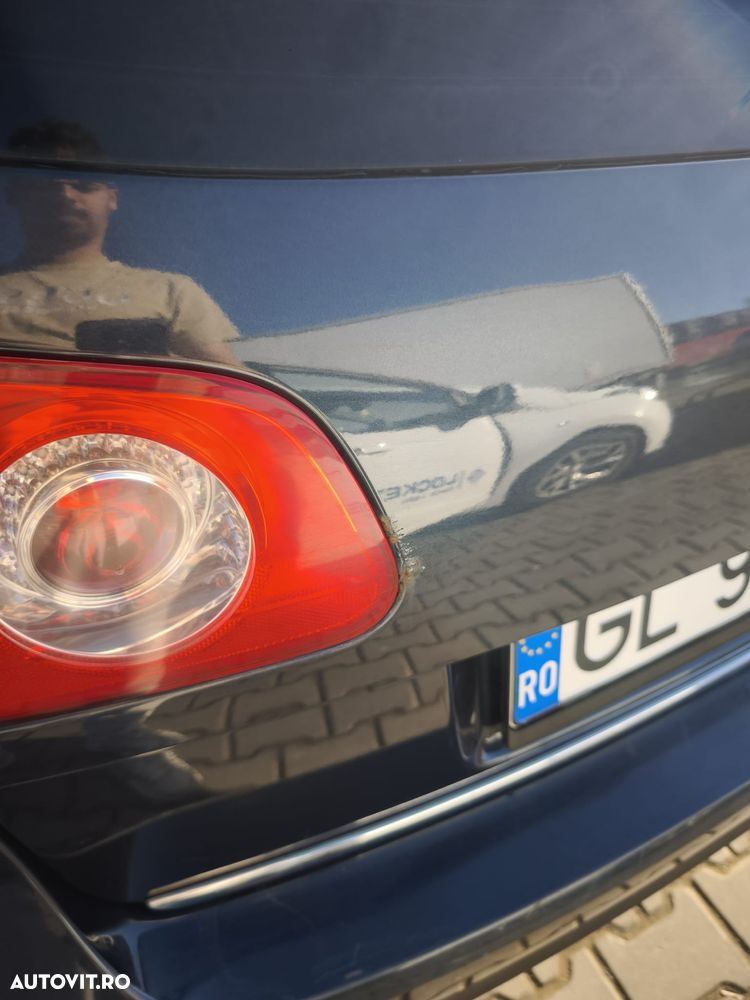 Volkswagen Passat - 14