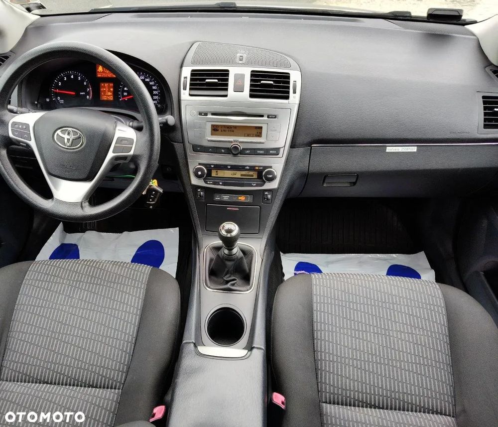 Toyota Avensis 1.6 Business Edition - 21