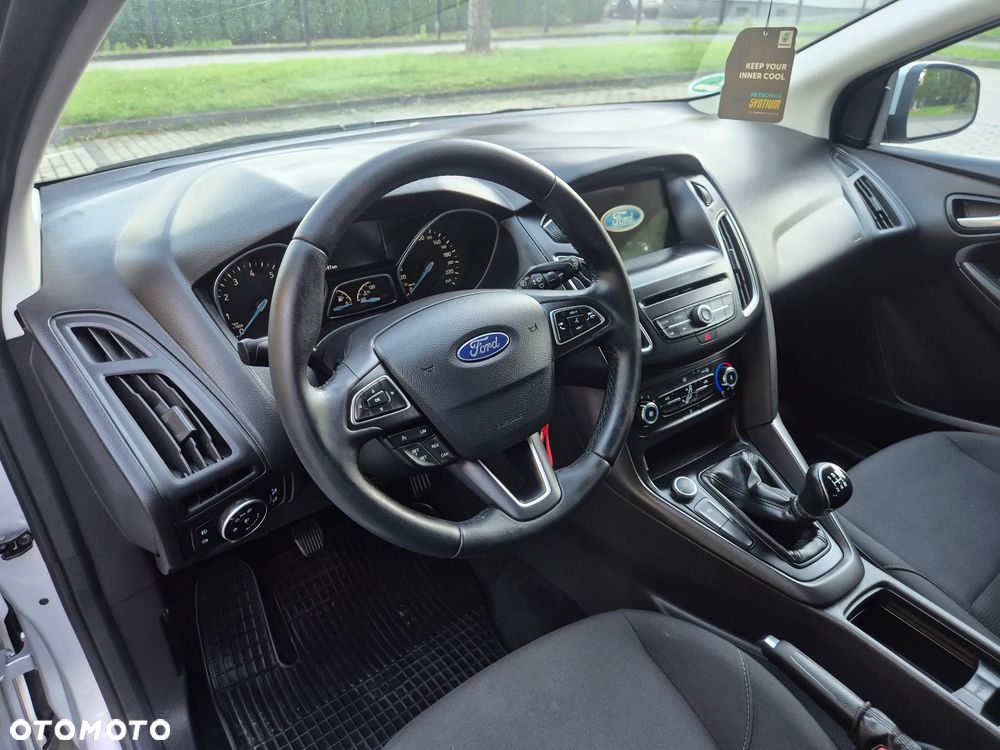 Ford Focus 1.0 EcoBoost Trend Edition Business - 28