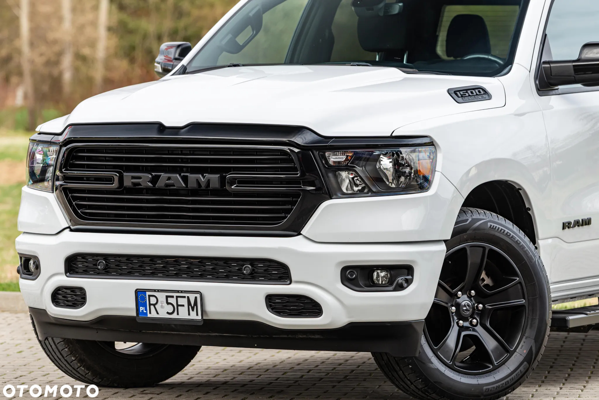 Dodge RAM 1500 5.7 4x4 - 5