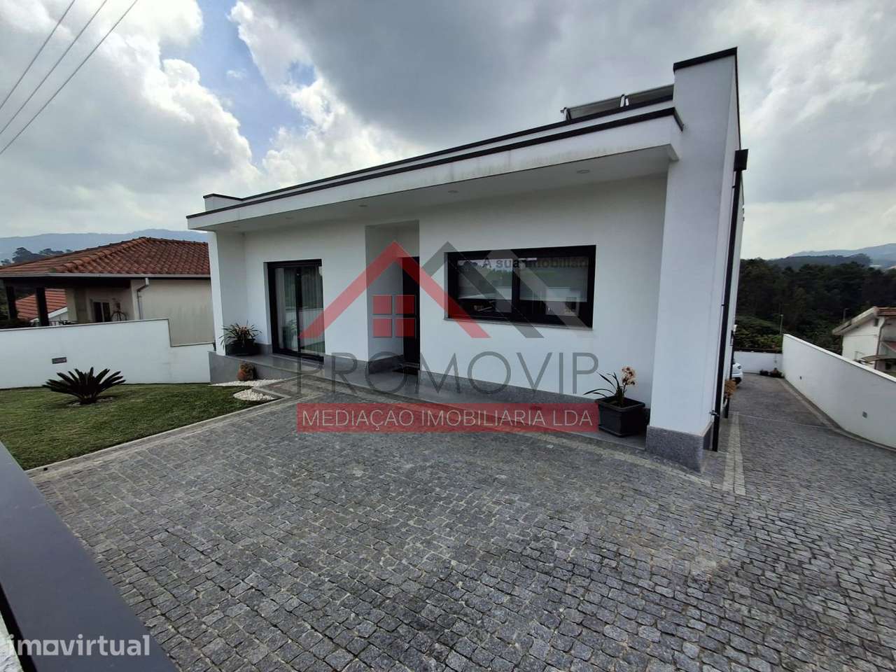 Moradia T3 SEMI NOVA Santo Tirso - Grande imagem: 2/13