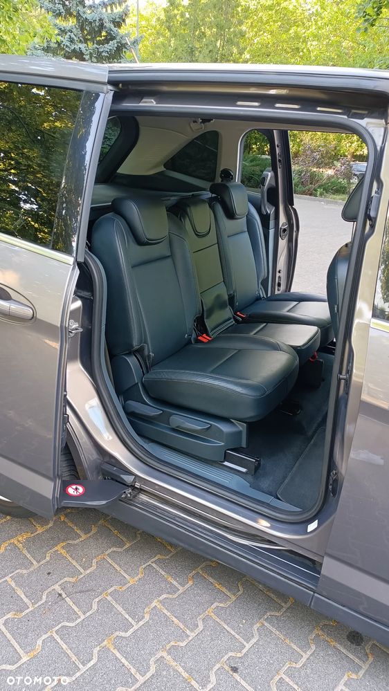 Ford Grand C-MAX 2.0 TDCi Titanium - 11