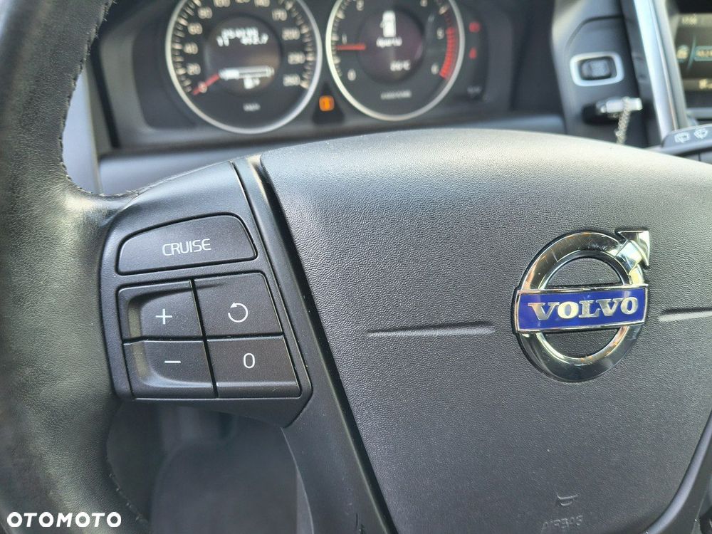 Volvo XC 60 D4 Kinetic - 9