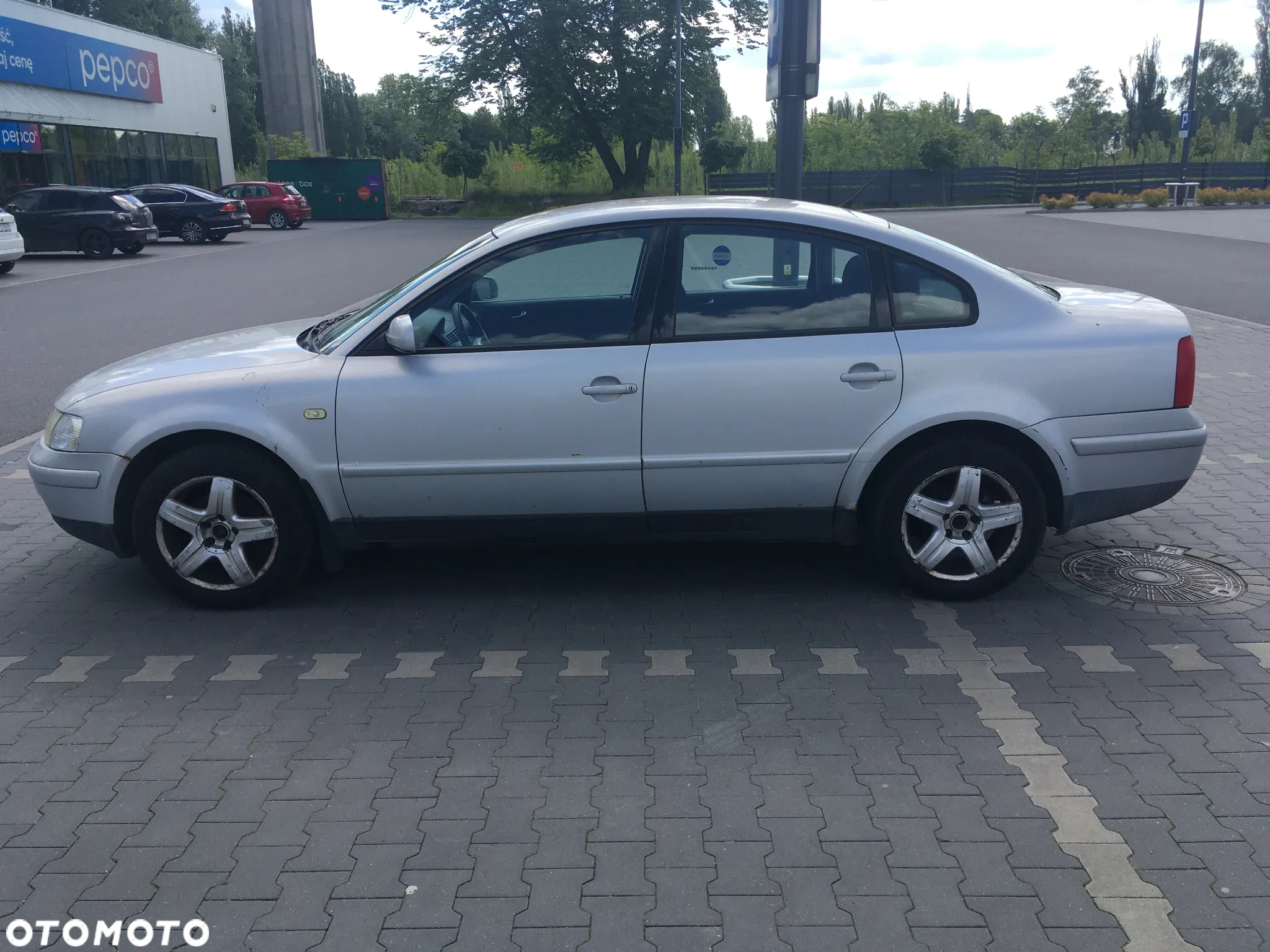 Volkswagen Passat 1.6 - 5