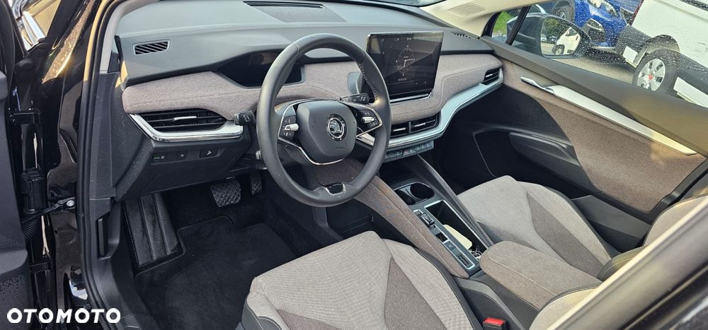 Skoda Enyaq 60 62kWh Founders - 9