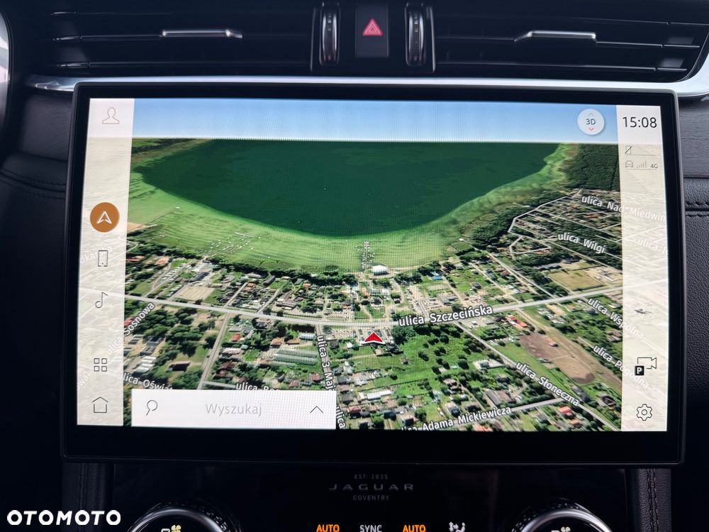 Jaguar F-Pace D200 AWD R-Dynamic SE - 31