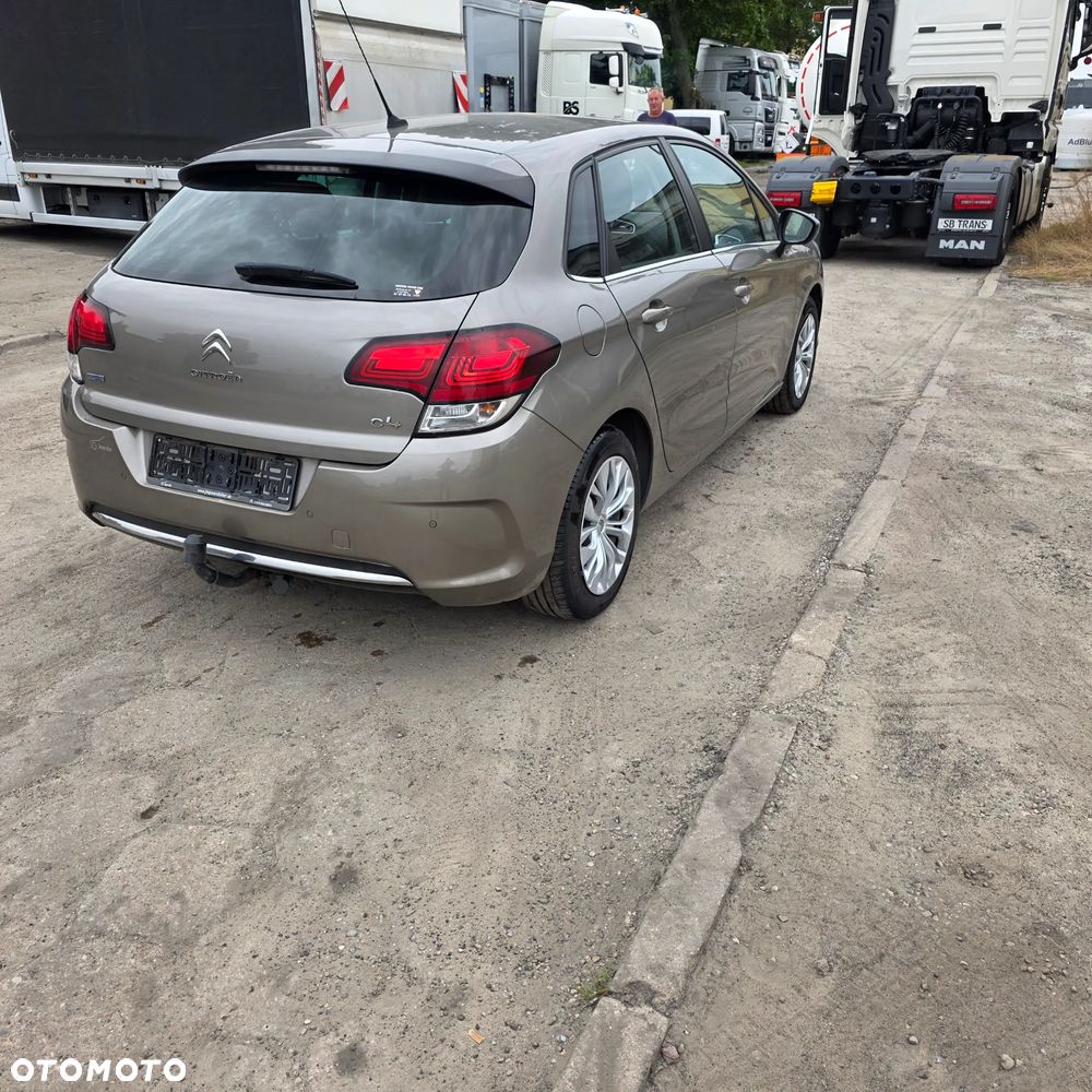 Citroen C4 2017 photo 3